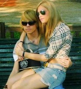 fescion-aicon-chiara-ferragni-L-KTG7UJ